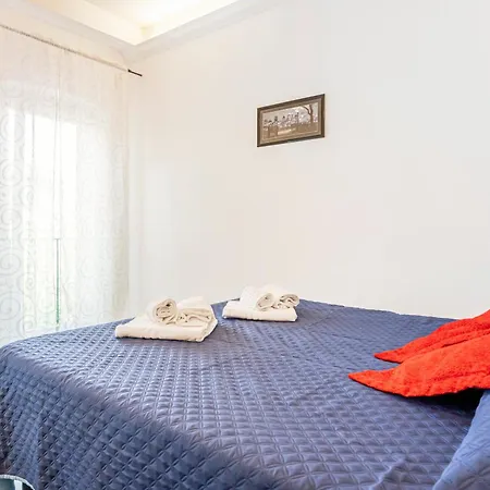 Guesthost - Il Poggiolo, Cozy In Marola *